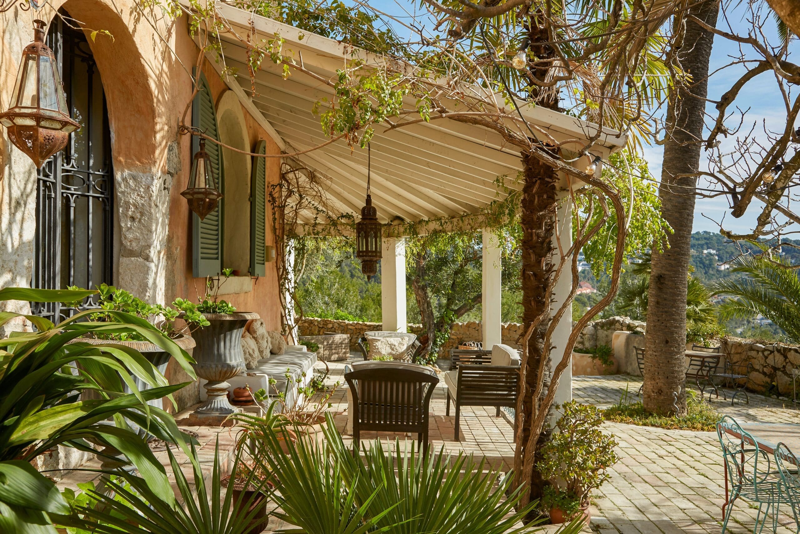 Rent Villa Cornflower Purpleheart Catalonia