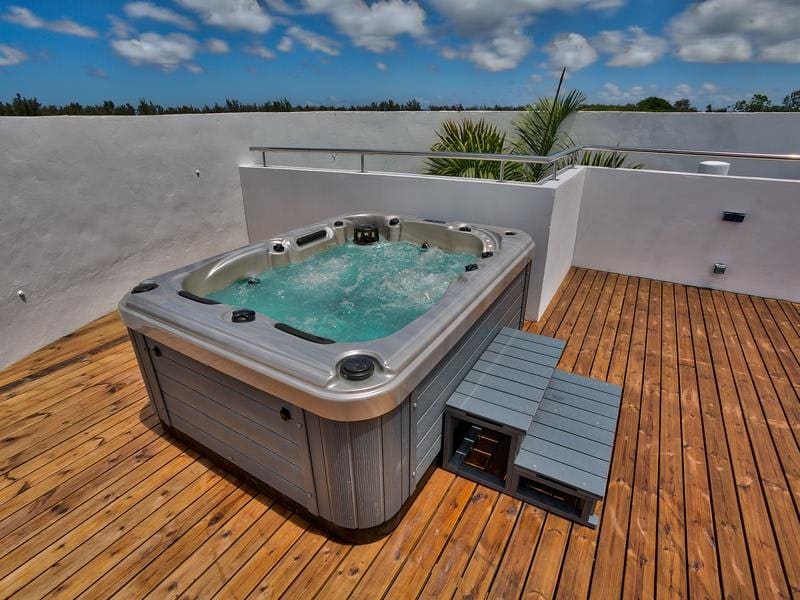 Rent Villa Cornsilk Kanuka