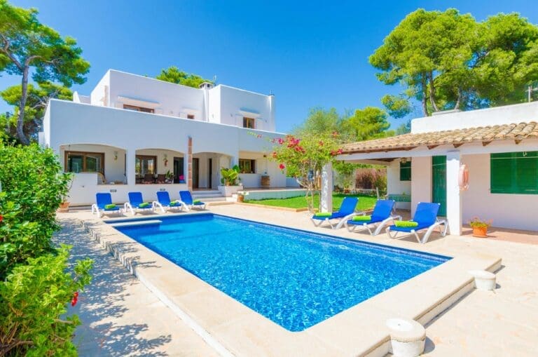 Rent Villa Coyote Zinnia Mallorca