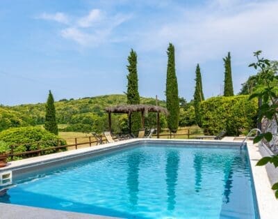 Rent Villa Crimson Huckleberry Tuscany