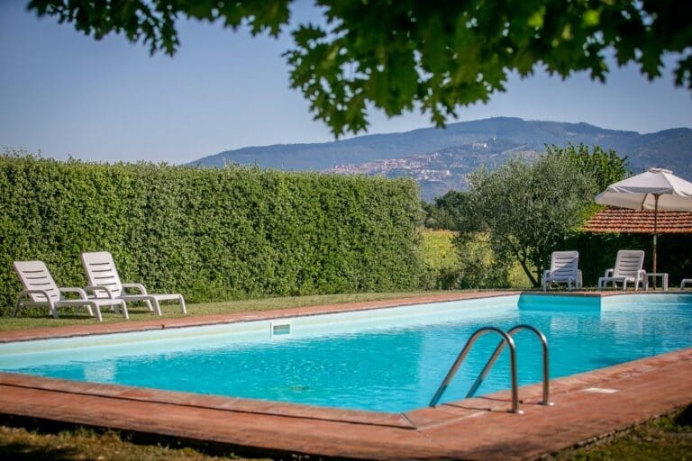 Rent Villa Crimson Kokio Tuscany