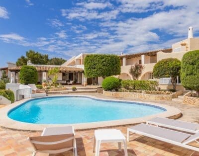 Rent Villa Cyclamen Mini Balearic Islands