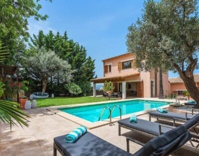 Rent Villa Dainty Cowtail Balearic Islands