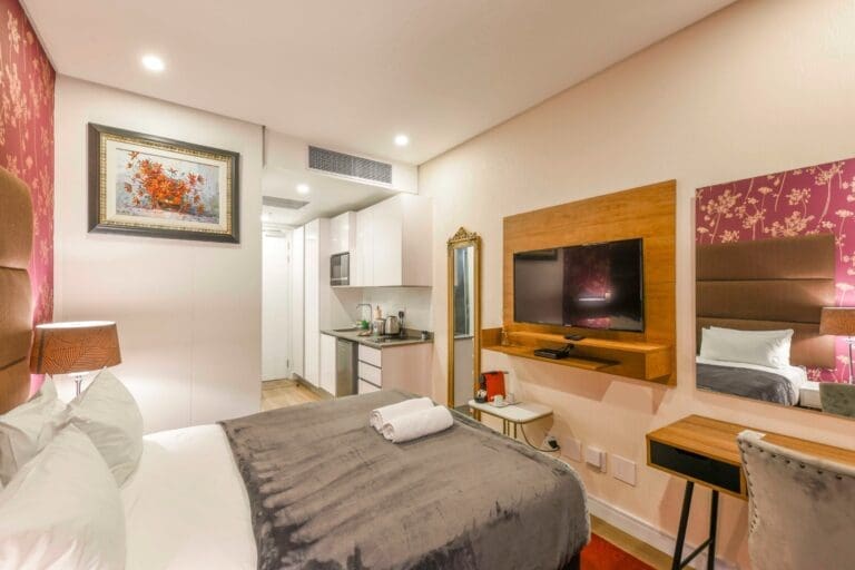 Rent Villa Dandelion Emblem South Africa