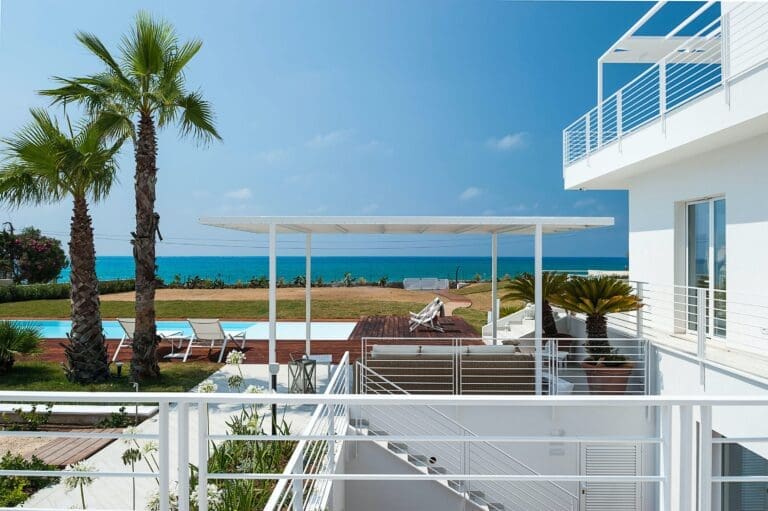 Rent Villa Dark Reed Val di Noto