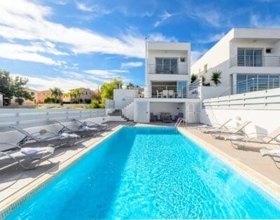 Rent Villa Deer Monja Cyprus