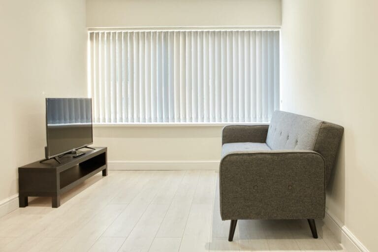 Rent Villa Diamond Madiera Derbyshire