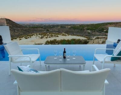 Rent Villa Dye Rosewood Alicante