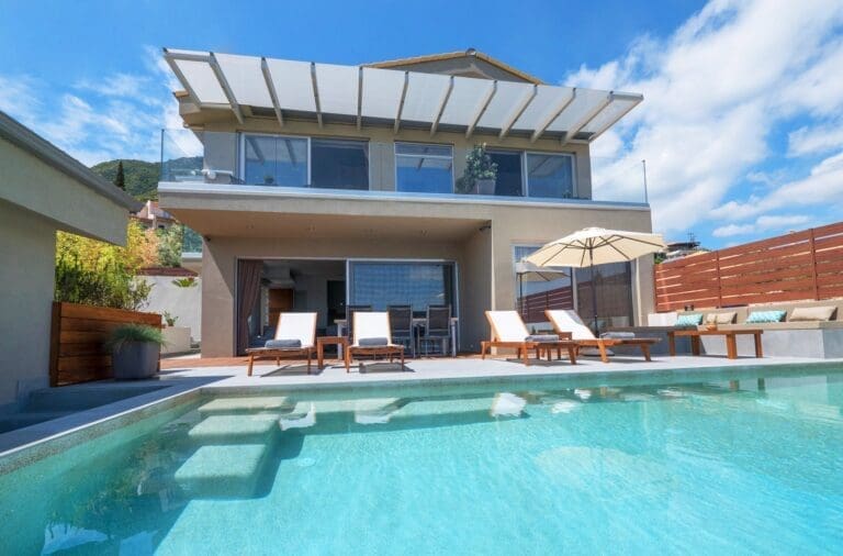 Rent Villa Elm Striking Greece