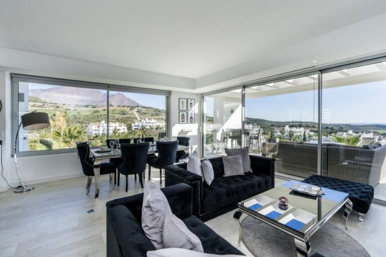 Rent Villa Employable Bottlebrush Spain