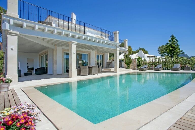 Rent Villa Enthralled Radiant Balearic Islands