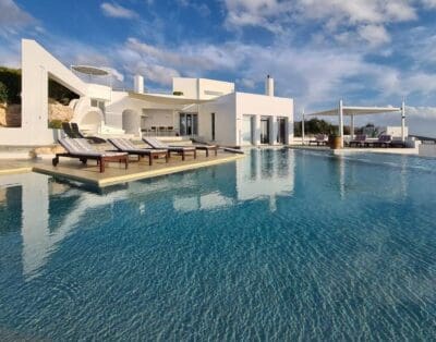 Rent Villa Eyes Camellia Paros