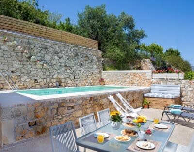 Rent Villa Eyes Poui Crete