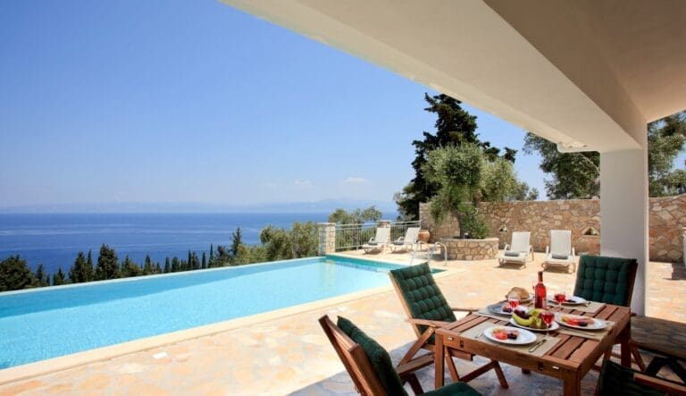 Rent Villa First-Rate Strongbark Greece