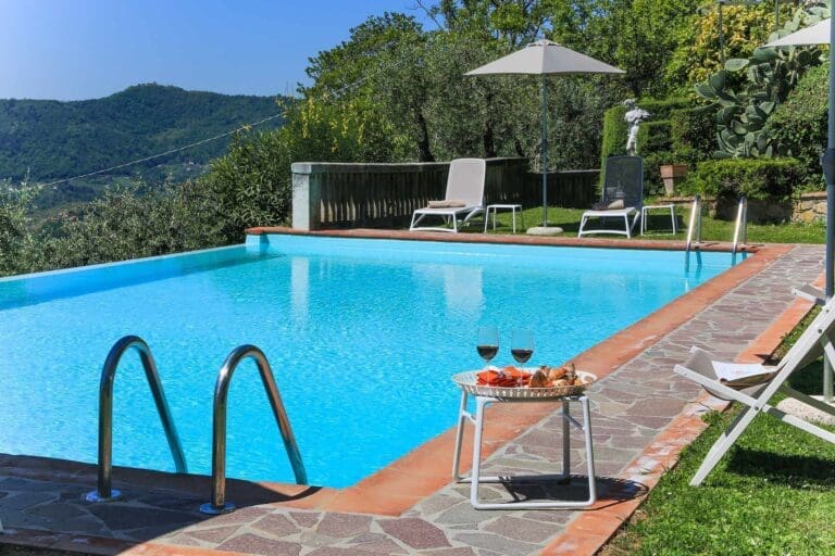 Rent Villa Flame Aragonite Tuscany