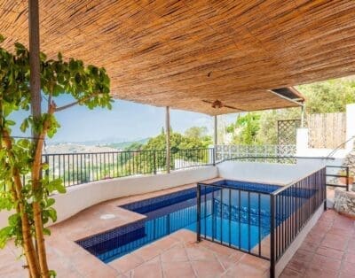 Rent Villa Fleet Cream Spain