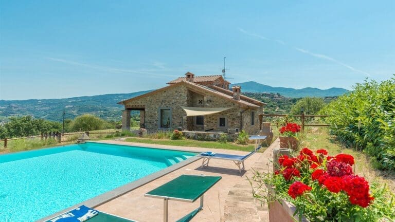 Rent Villa Fluorescent Callery Tuscany