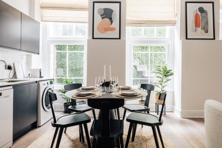 Rent Villa Fraternal Galore London