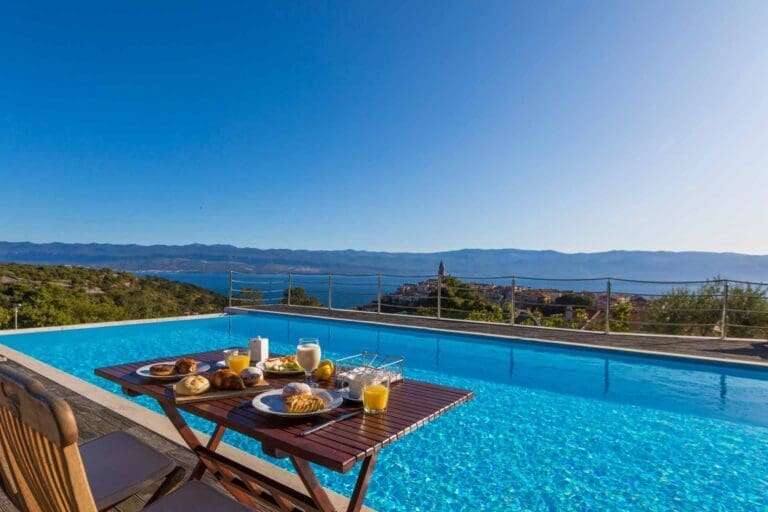 Rent Villa Gamboge Rose Istria