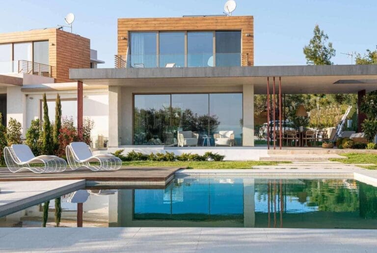 Rent Villa Gray Chusan Greece