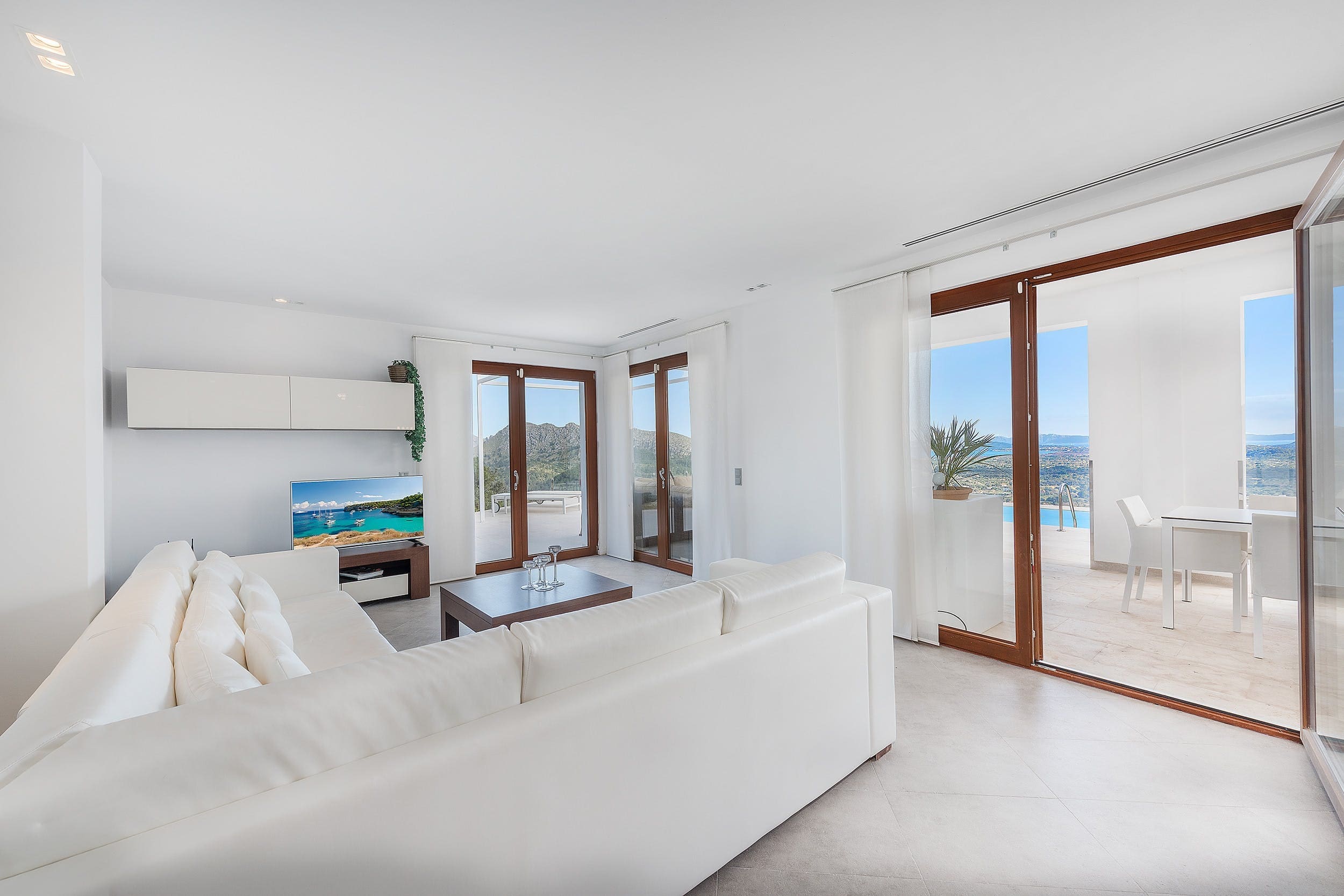 Rent Villa Greathearted Corydalis Balearic Islands