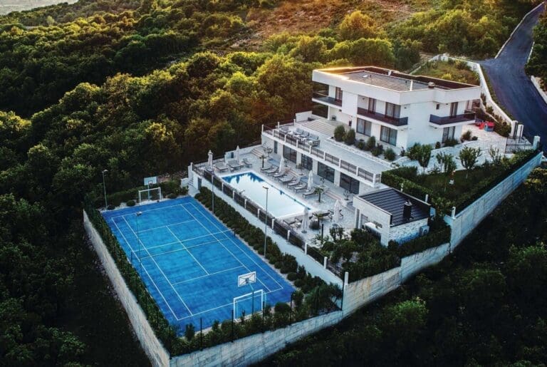 Rent Villa Green-Cyan Trumpet Croatia