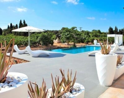 Rent Villa Gregarious Gardenia Balearic Islands