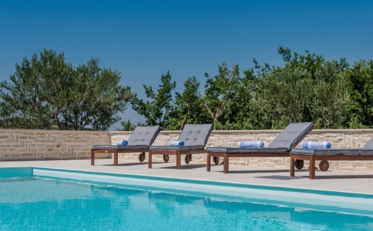 Rent Villa Growing Ponytail Croatia