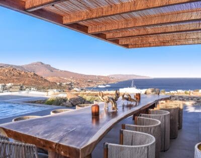 Rent Villa Honeydew Oysterwood Mykonos