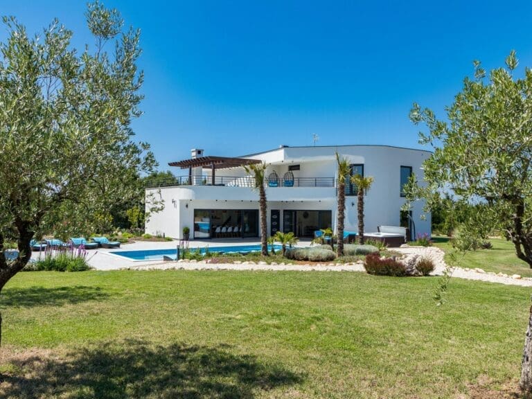 Rent Villa Iced Perennial Istria