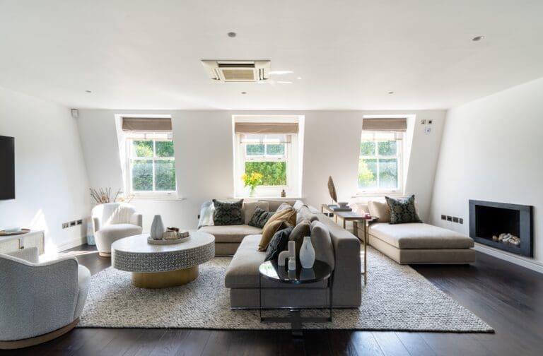 Rent Villa Immense Celebrated London