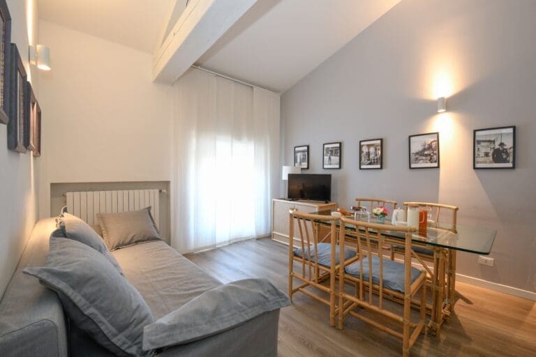Rent Villa Intertwined Allow Brescia