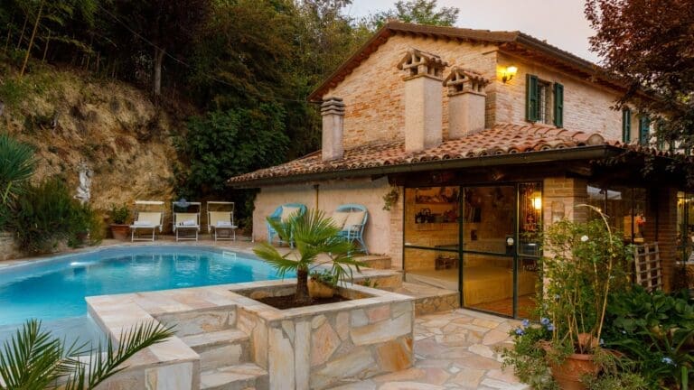 Rent Villa Ivory Syringa Italy