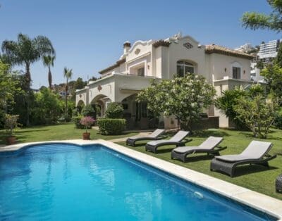 Rent Villa Jonquil Sappanwood Spain