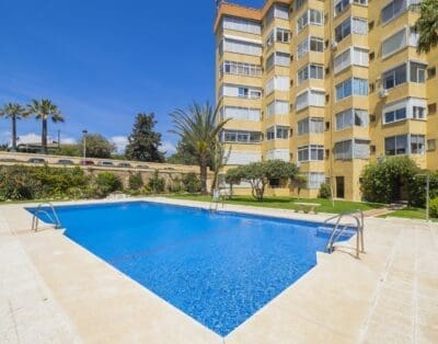 Rent Villa Kobe Whiteberry Spain