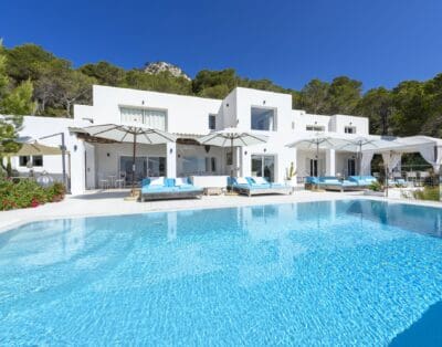 Rent Villa Lake Tanoak Ibiza