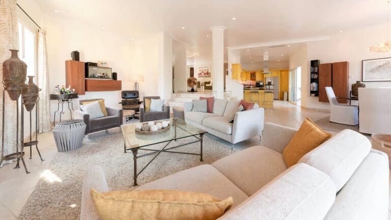 Rent Villa Languid Foxglove Mallorca