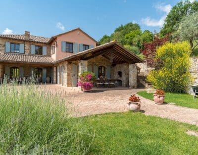 Rent Villa Lanzones Paperbark Umbria