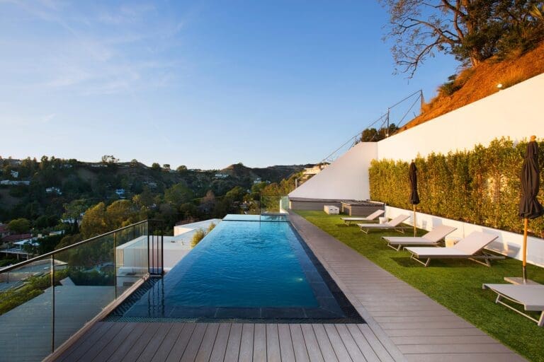 Rent Villa Laser Foxtail Beverly Crest