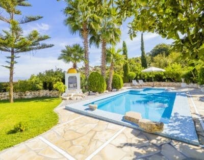 Rent Villa Laser Redwood Spain