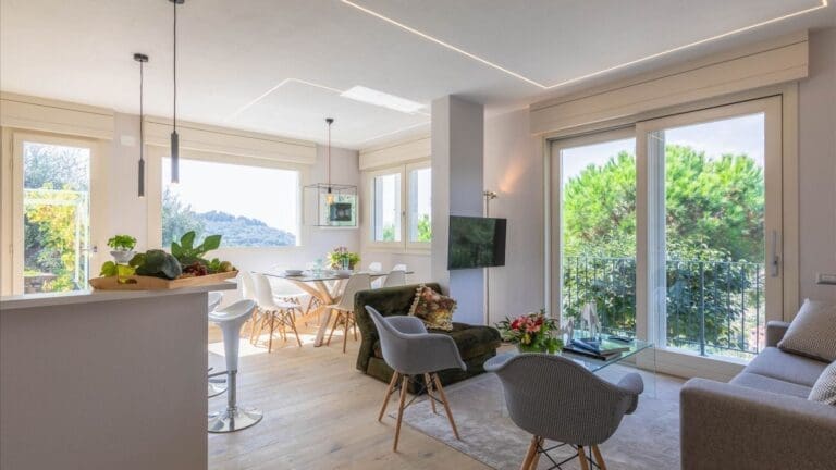 Rent Villa Legendary Canny Italy