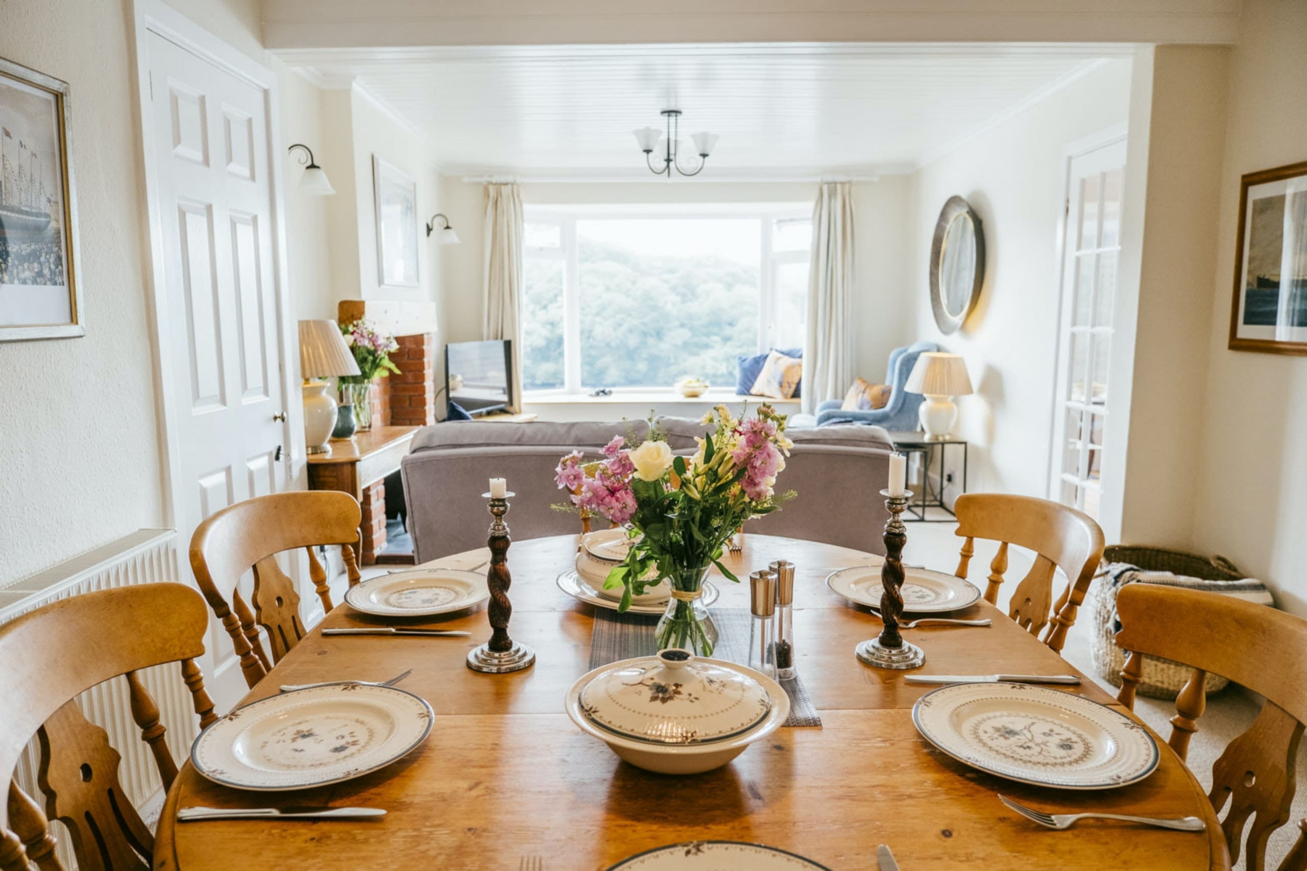 Rent Villa Light Safflower Cornwall
