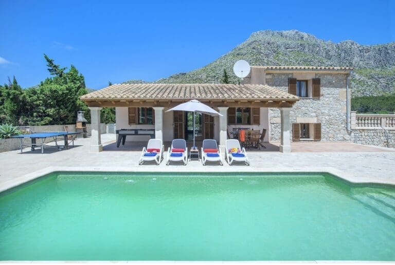 Rent Villa Lionhearted Titillating Balearic Islands