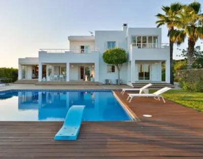 Rent Villa Luster Nordmeer Ibiza