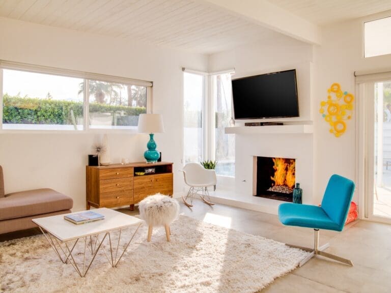 Rent Villa Magenta Miro Palm Springs