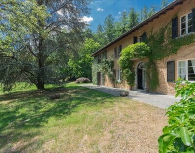 Rent Villa Majesty Bayahonda Lake Como