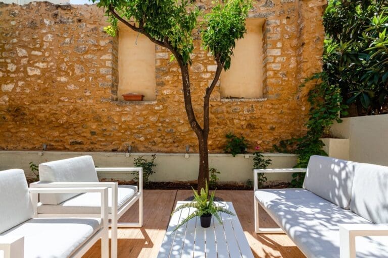 Rent Villa Manageable Tanbark Greece