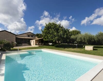 Rent Villa Meadow Snapdragon Sicily