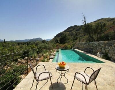 Rent Villa Mighty Jobbing Balearic Islands