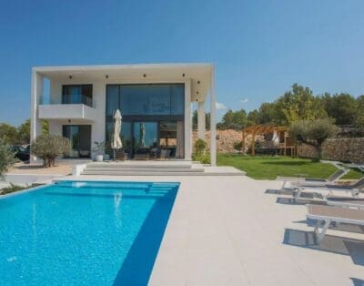 Rent Villa Mint Majus Croatia